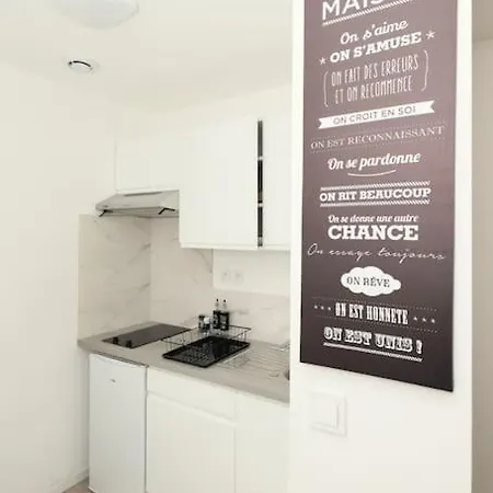 La Jeanne D'arc 3, アパート