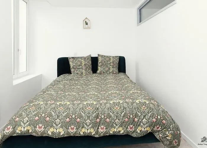 La Jeanne D'arc 3, Apartment